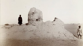 Miran stupa, Sir Marc Aurel Stein, 1907. Photo 392/27(156), © The British Library Board