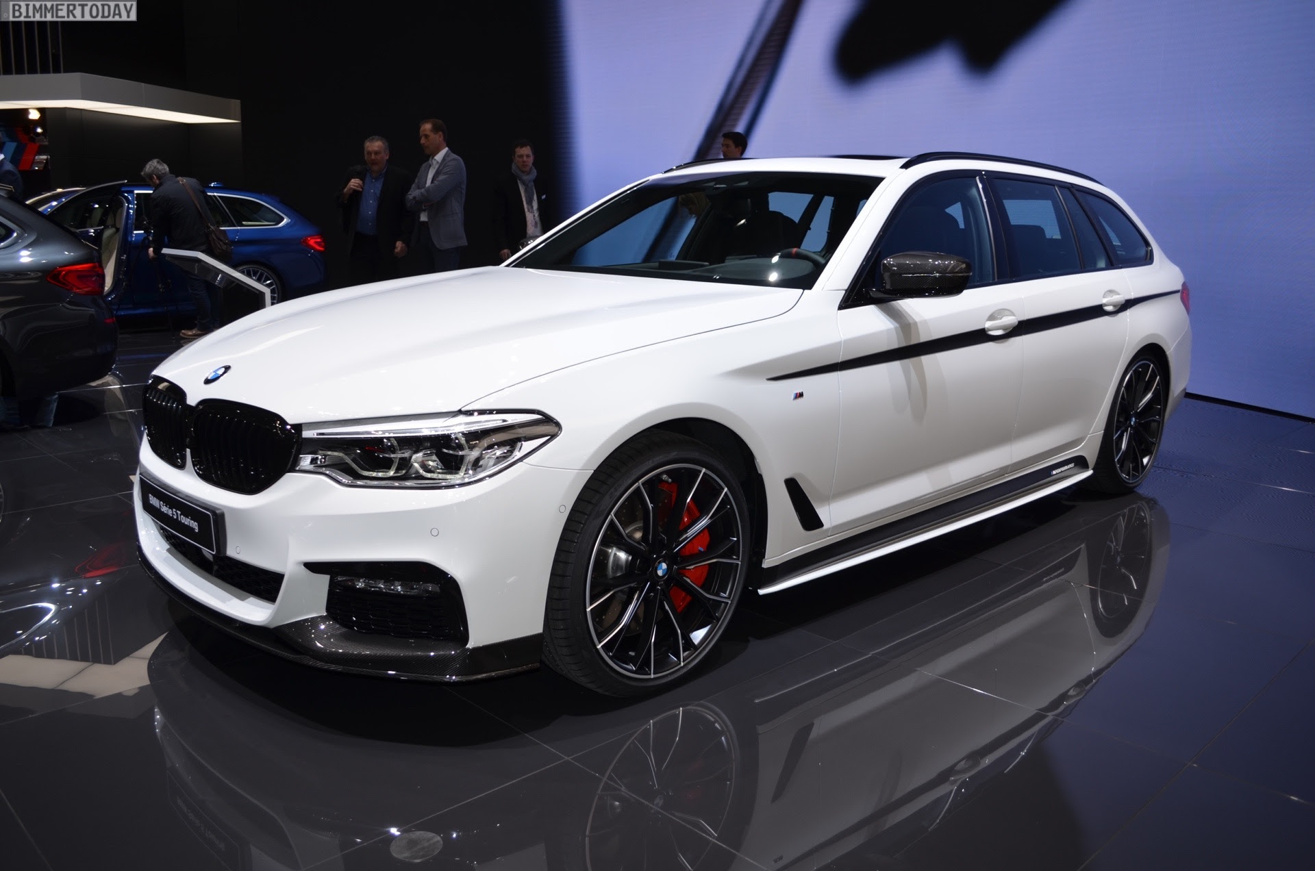 2017 Geneva: BMW 5 Series Touring debuts with M Performance Parts 2017 Geneva: BMW 5 Series Touring debuts with M Performance Parts