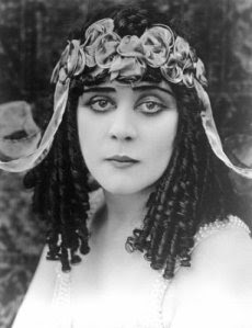 Theda Bara publicity shot for Cleopatra