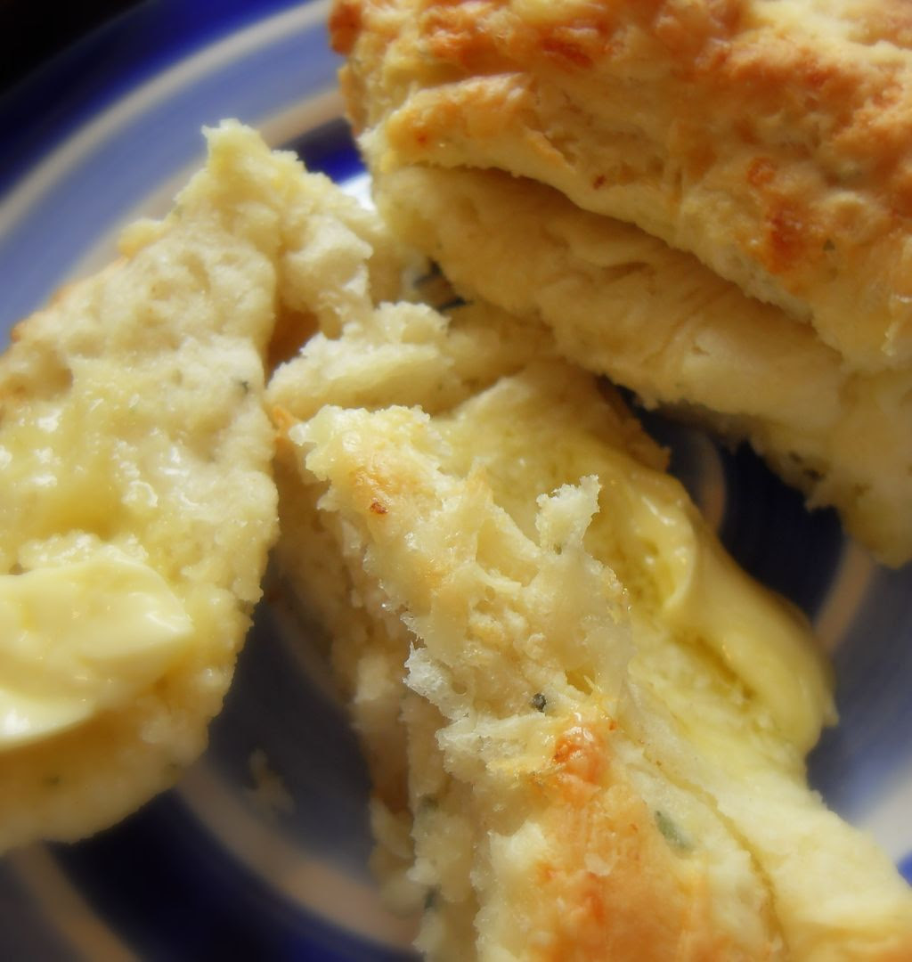 Cheddar Pan Biscuits