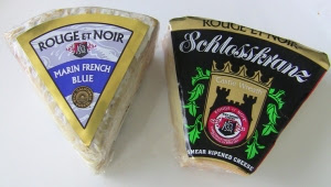 Rouge et Noir Blue Cheese and Schlosskranz Wedges of Rouge et Noir Blue Cheese and Schlosskranz