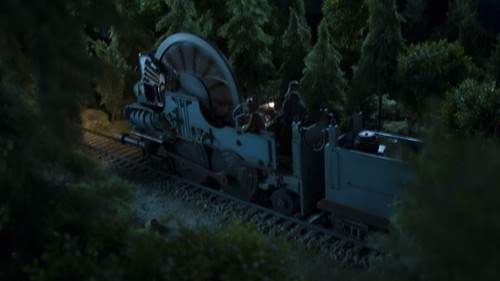 Edison and Leo - Train