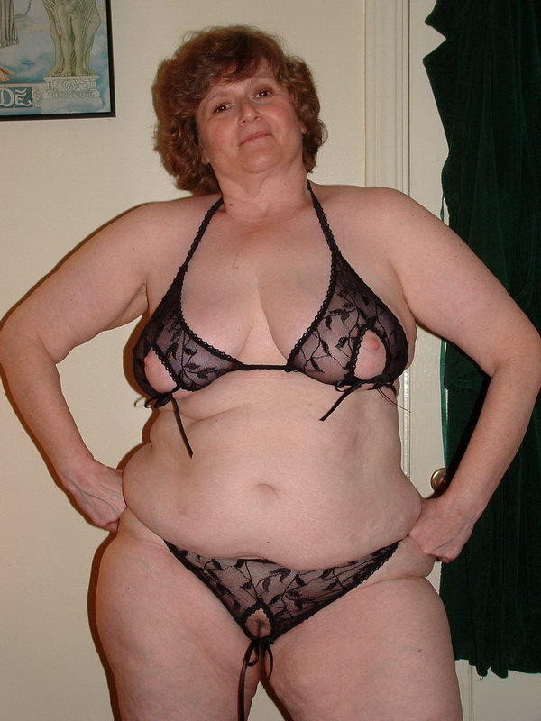 Mature Bbw Lingerie Gallery - Mature Bbw In Lingerie | xPornxvl