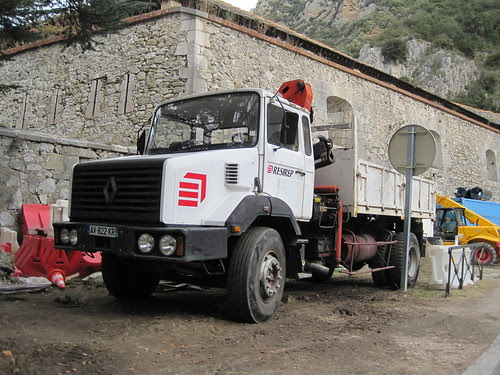 Camió Renault amb bolquet a Vilafranca del Conflent