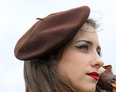 Vintage beret hat, French brown wool, Niebla Impermeable - RoseleinRarities