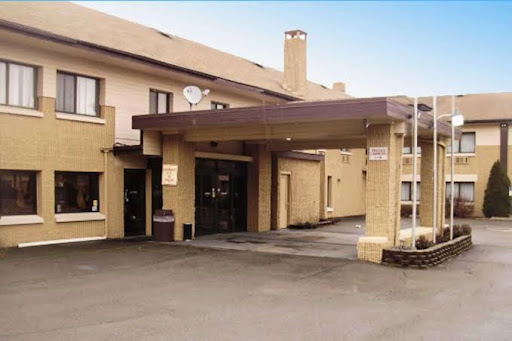 Quality Inn & Suites Binghamton image 1