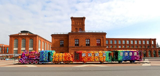 Olek Crochets an Entire Four Car Locomotive in Lodz, Poland Olek Crochets an Entire Four Car Locomotive in Lodz, Poland yarn bombing trains textiles crochet