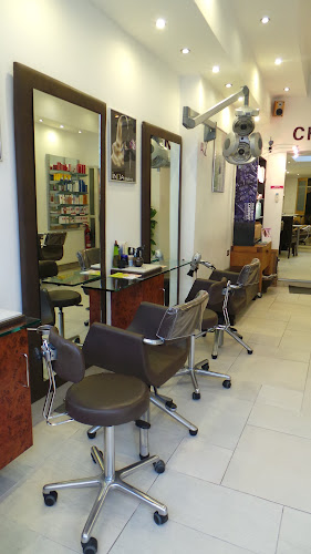Reviews of Chameleon Hair and Beauty in London - Beauty salon