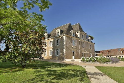 hôtels Hôtel Le Manoir des Cèdres Rouffignac-Saint-Cernin-de-Reilhac