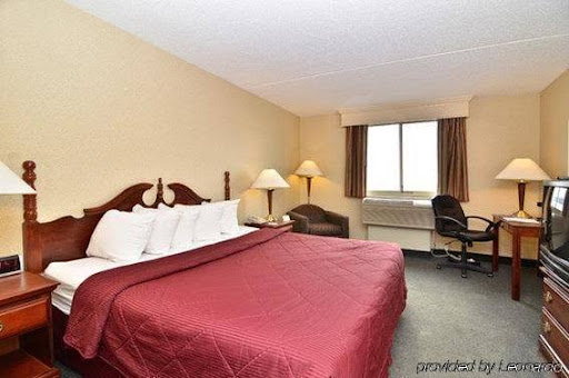 Holiday Inn Express Philadelphia - Penns Landing, an IHG Hotel image 2