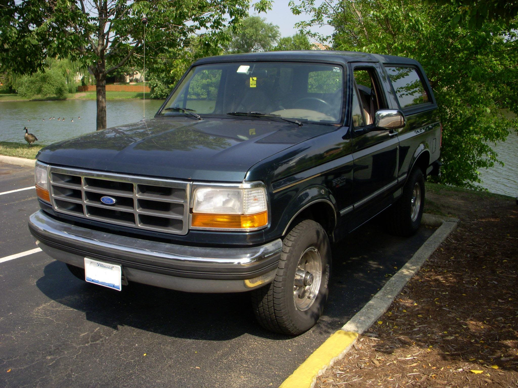 Description 1995 Ford Bronco XLT.jpg Description 1995 Ford Bronco XLT.jpg