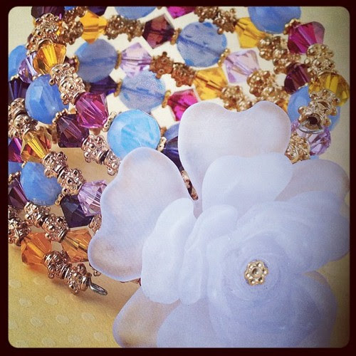 Design by Naomi Fujimoto from the book Stylish Jewelry Your Way.