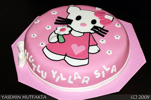 Hello Kitty Pastasi / Hello Kitty Cake