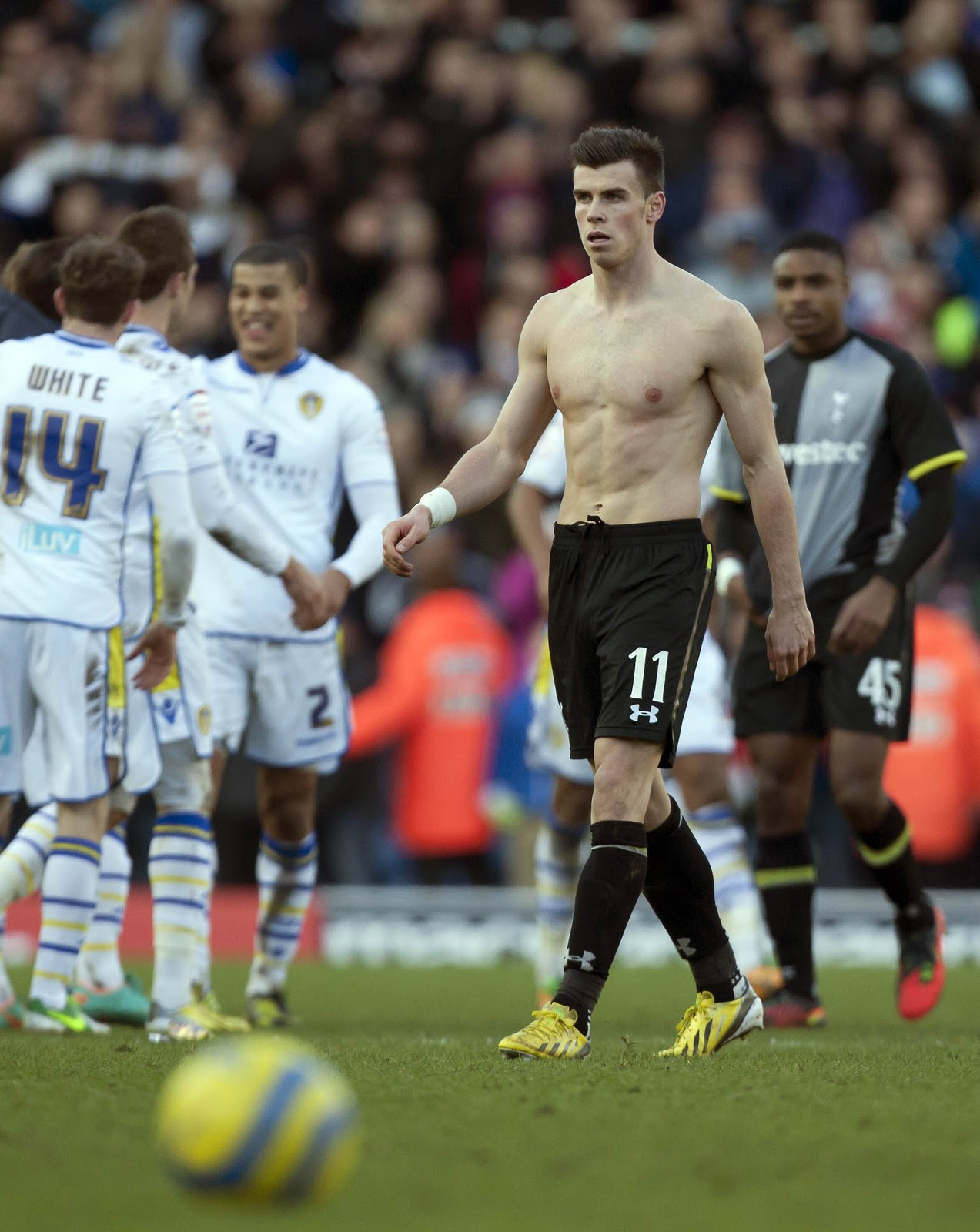 Shirtless Athletes Welsh Soccer Player Gareth Bale Shirtless At Fa Cup