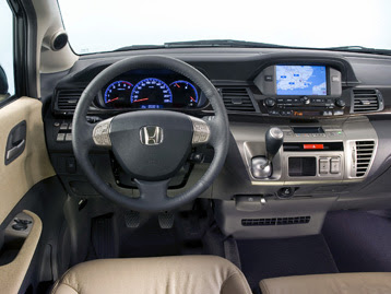 HONDA FR V