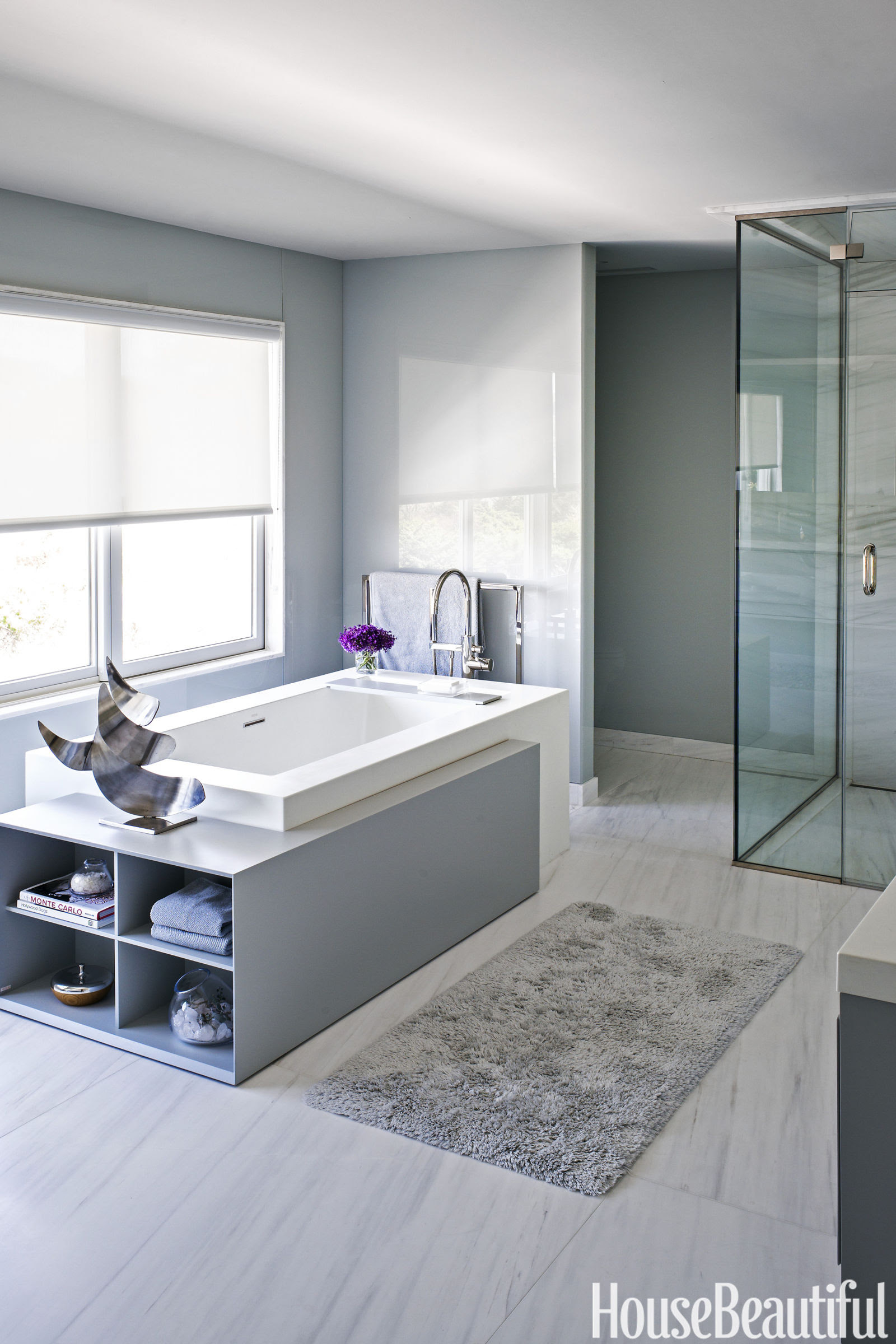 14 Best Gray Bathroom Ideas - Chic Gray Bathroom Design ...
