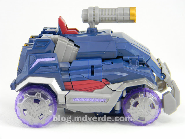 Transformers Soundwave Voyager - Generations Fall of Cybertron - modo alterno