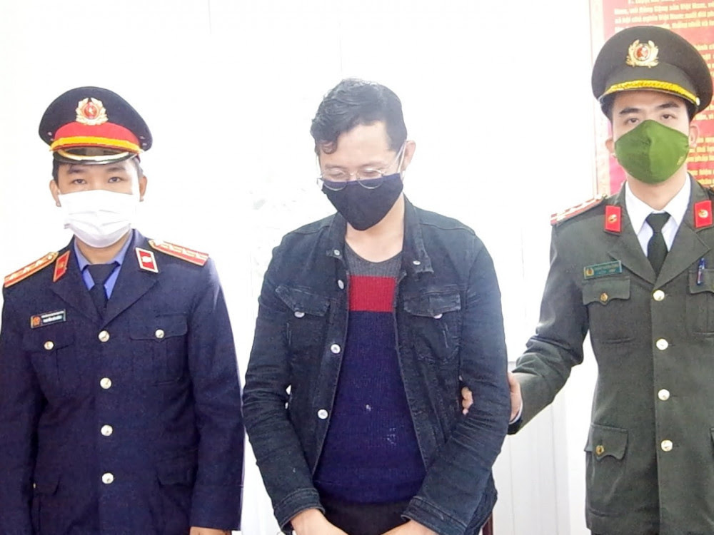 Bắt tạm giam bị can Nguyễn Đức Hùng tội tuyên truyền chống phá Nhà nước