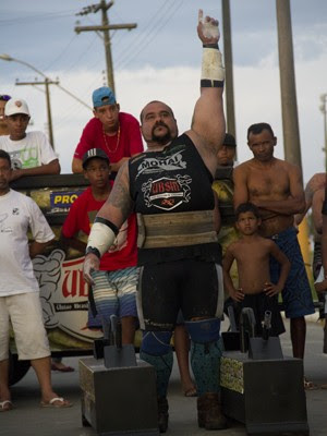 Mohai no último campeonato de Strongman, em Peruíbe (Foto: Edgar Pedro de Souza/União Brasileira de Strong Man)