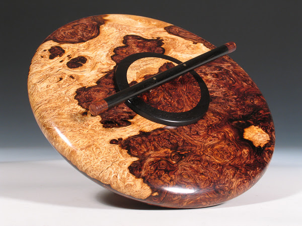 LIDDED VESSEL