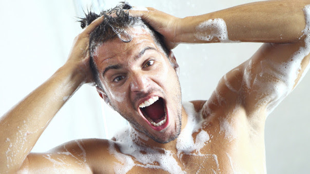 ¡Cuidado! Bañarte de forma excesiva puede dañar tu piel y ponerte vulnerable a infecciones.