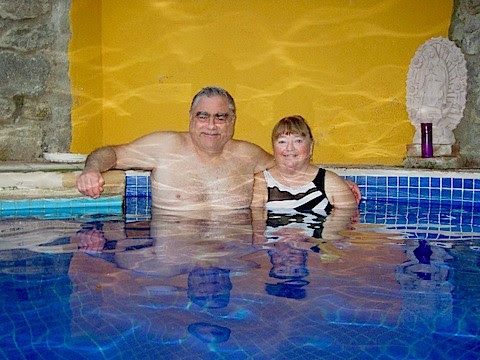 Pat and Patty in Pool at Xocotla 11-27-11.jpg