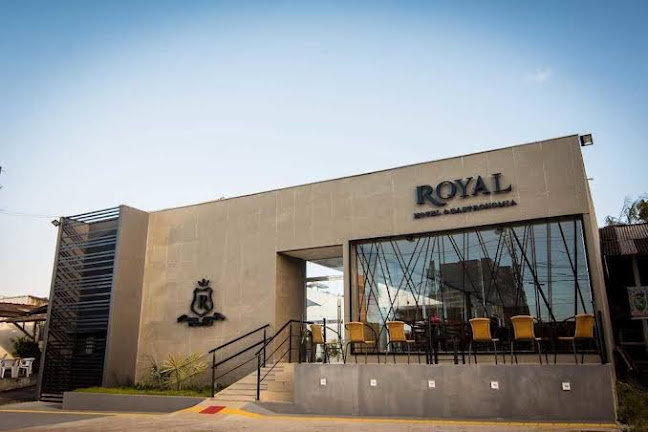 ROYAL hotel e gastronomia