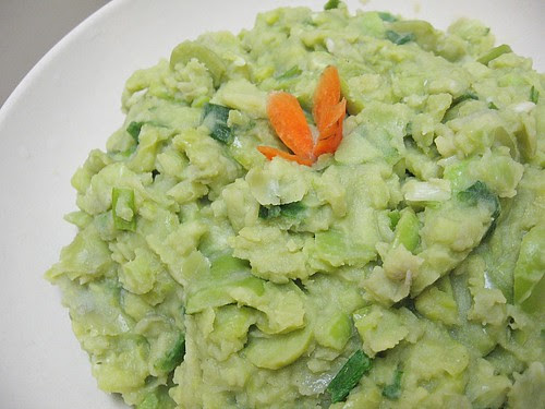 Mushy Fava (Broad) Beans with Green Onions ~ Teczcape-An Escape to Food