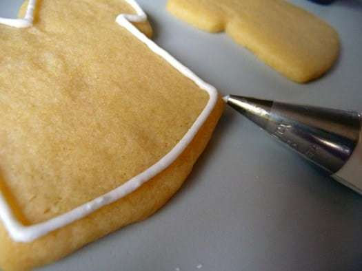 royal-icing-outline royal-icing-outline