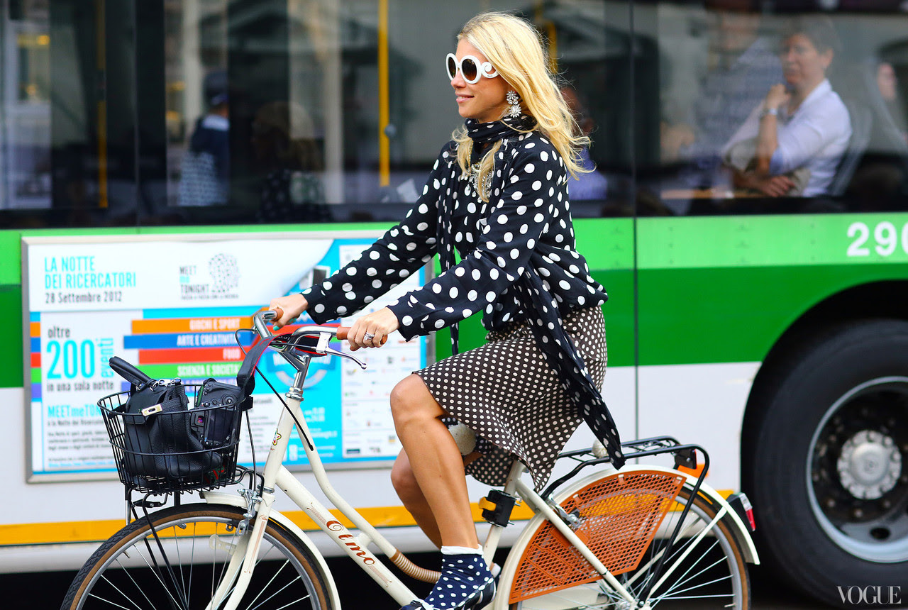 milan-fashion-week-streetstyle-polka-dots.jpg