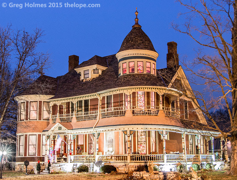 The Lope Carthage, MO, Christmas Lights, 2015