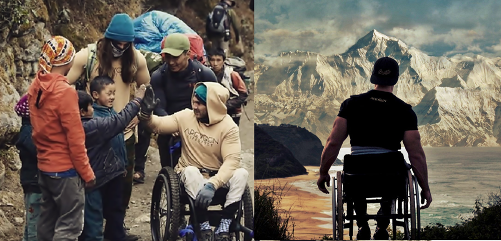 Dos fotografÃas, en la de la izquierda se observa a Scott con sudadero de capucha en su silla de ruedas saludando a varios niños durante el ascenso, en la de la derecha, de espaldas, se le ve frente al Everest nevado.