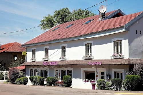 Logis Hôtel Burnel et la Clé des Champs à Rouvres-en-Xaintois