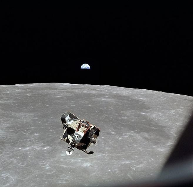 Arquivo: Apollo 11 lunar module.jpg