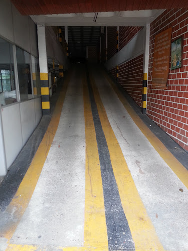 Comentários e avaliações sobre Estacionamento Progresso