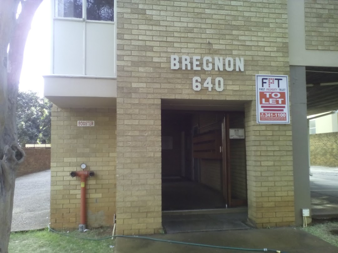 Bregnon Flats.