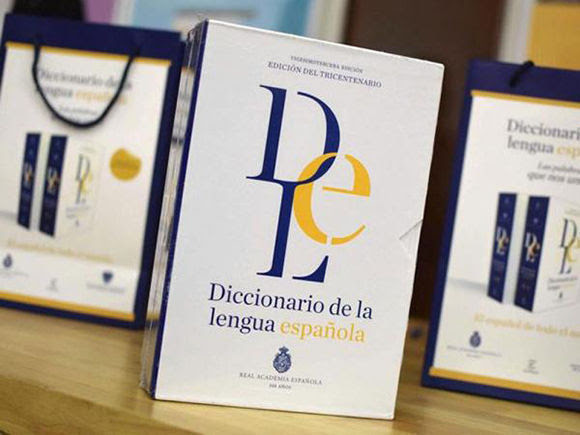 El diccionario digital de la RAE recibirá 3.345 modificaciones entre nuevas palabras y cambios de acepciones ya recogidas. Foto: EFE.