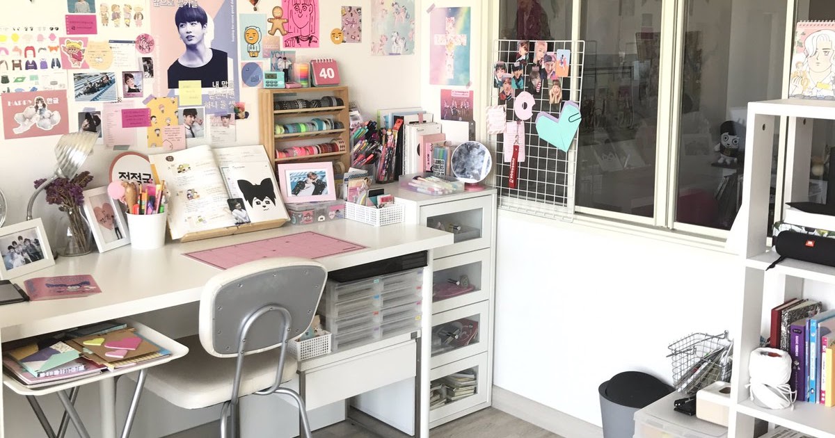 Featured image of post Aesthetic Simple Bts Room Decor - This diy bts jar is a really simple diy.