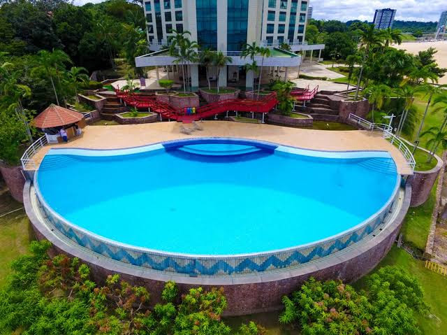 Comentários e avaliações sobre Tropical Executive Hotel