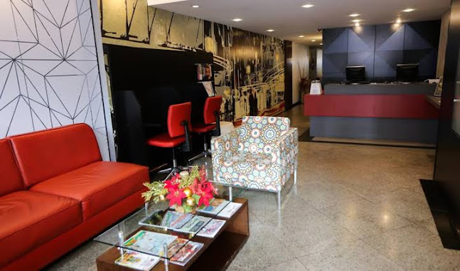 Rua Emiliano Perneta, 261 - Centro, Curitiba - PR, 80010-050, Brasil