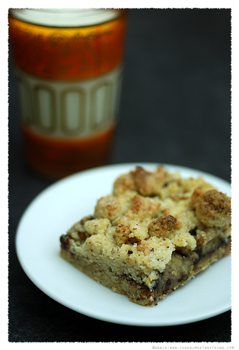Nutella and Banana Crumble Slice© by Haalo