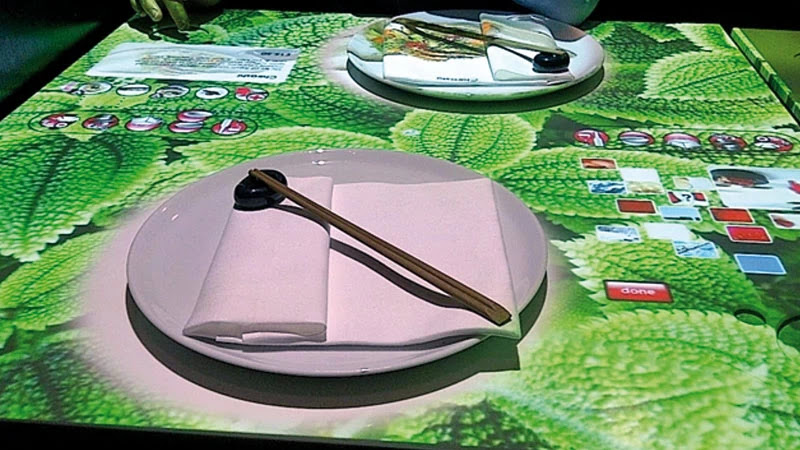  Touch screen τραπέζι 
στο λονδρέζικο «Inamo»