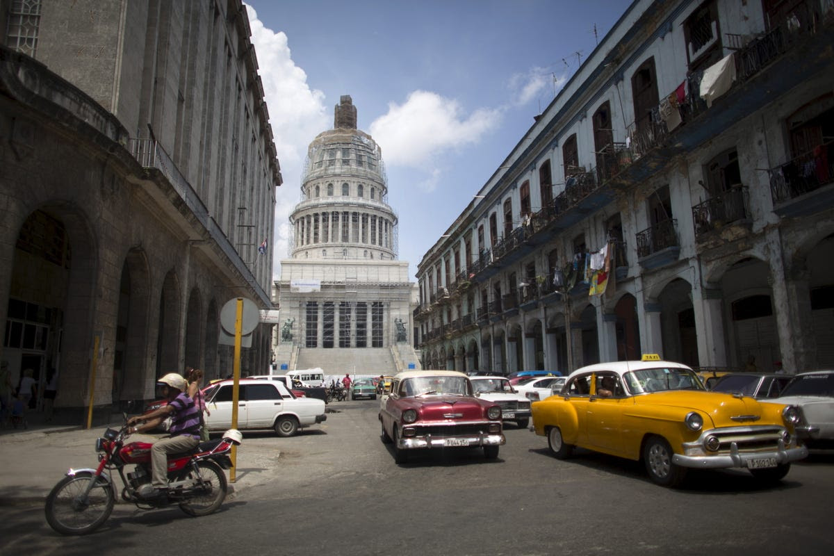 Cuba's El Capitolio was built between 1926 and 1929. It still stands today.