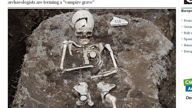 Desentierran los restos de un «vampiro» en Bulgaria Desentierran los restos de un «vampiro» en Bulgaria