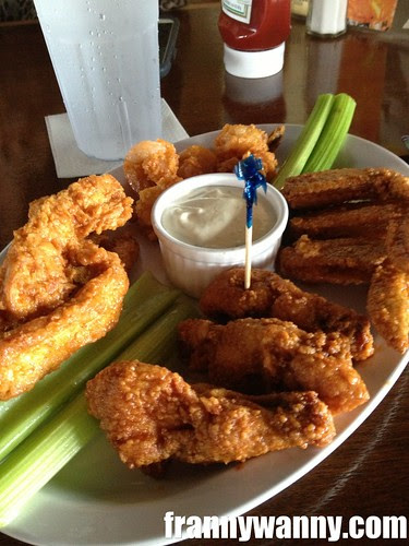 hooters 4
