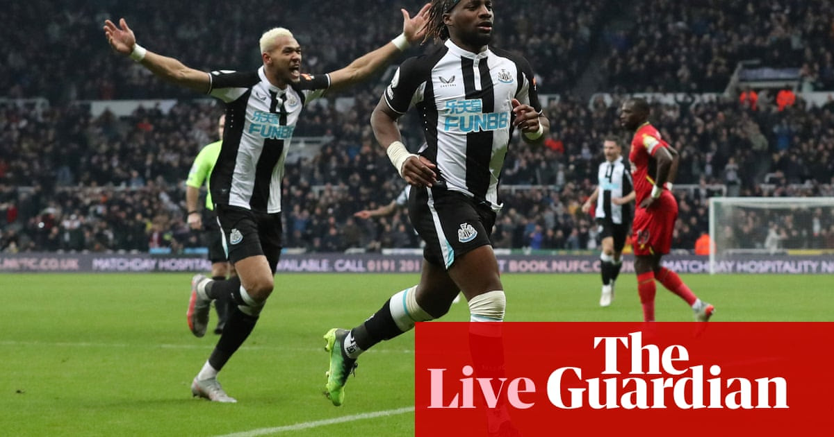 Newcastle v Watford, Norwich v Everton and more: football clockwatch – live!
