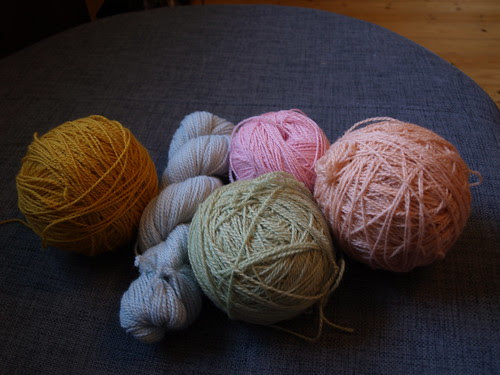 Colours for a new shawl