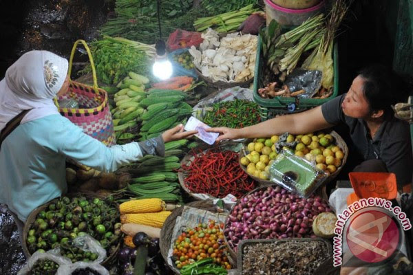 Transaksi di Pasar Tradisional ANTARA News Sumatera Selatan Transaksi di Pasar Tradisional ANTARA News Sumatera Selatan