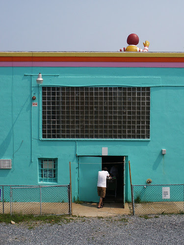 back of theater w. ronald mcdonald3-195web