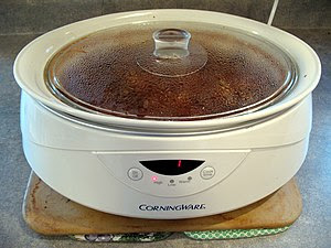 a w:slow cooker Oval Crock Pot